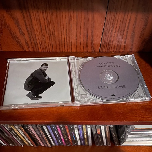 EUC Lionel Richie’s “Louder Than Words” CD his 4th studio album released in 1996 - Picture 3 of 6